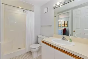 100 Ledgewood Dr, Stoneham, MA 02180 - Photo 17