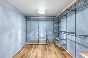 100 Ledgewood Dr, Stoneham, MA 02180 - Photo 21