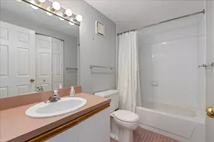 100 Ledgewood Dr, Stoneham, MA 02180 - Photo 13
