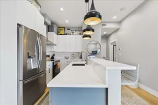 60 Cross Street E, Somerville, MA 02145 - Photo 15