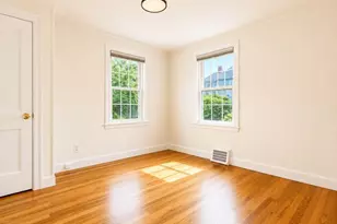 106 Russell Rd, Newton, MA 02465 - Photo 7