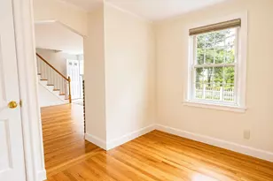 106 Russell Rd, Newton, MA 02465 - Photo 3