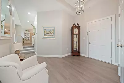 100 Parks St #18, Duxbury, MA 02332 - Photo 3