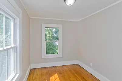 30 Hawthorne St, Springfield, MA 01105 - Photo 15