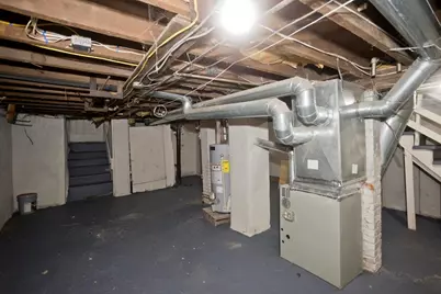 30 Hawthorne St, Springfield, MA 01105 - Photo 25