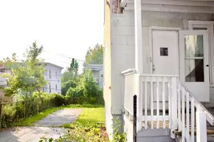 10 Hollywood St, Worcester, MA 01610 - Photo 3