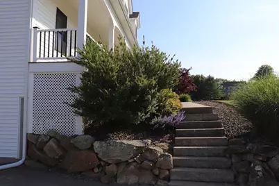 20 Meadowbrook Ln, Westport, MA 02790 - Photo 5