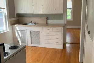 40 Abbott St, Worcester, MA 01602 - Photo 5