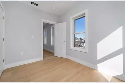 566 Shirley St #4, Winthrop, MA 02152 - Photo 7