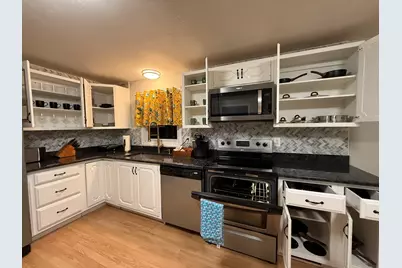89 Westwood Dr #2-1, Sturbridge, MA 01566 - Photo 17