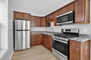 169 Grant St, Fall River, MA 02721 - Photo 9