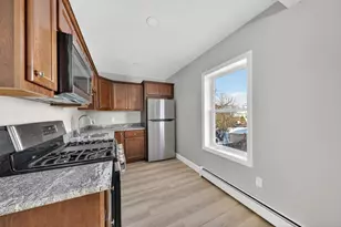 169 Grant St, Fall River, MA 02721 - Photo 17