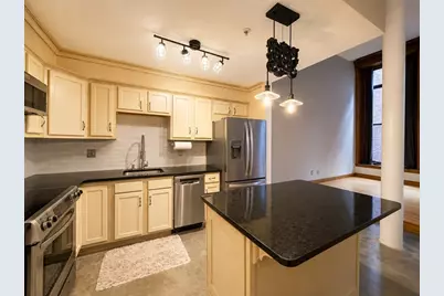 172 Middle St #206, Lowell, MA 01852 - Photo 9