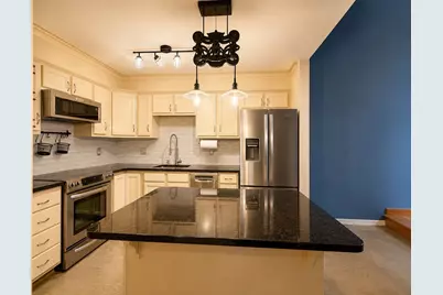 172 Middle St #206, Lowell, MA 01852 - Photo 13