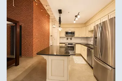 172 Middle St #206, Lowell, MA 01852 - Photo 7