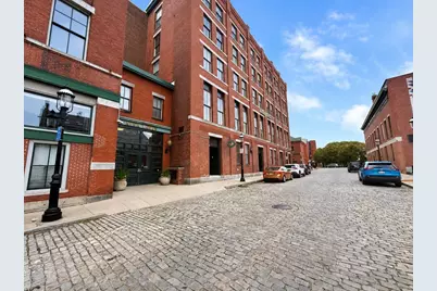 172 Middle St #206, Lowell, MA 01852 - Photo 1