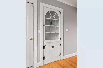 18 Crown St, Spencer, MA 01562 - Photo 7