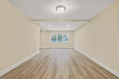 6 Dale St #6, Franklin, MA 02038 - Photo 5