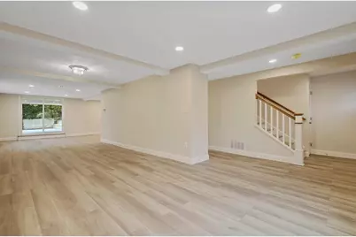6 Dale St #6, Franklin, MA 02038 - Photo 7