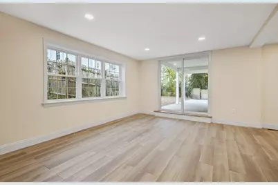 6 Dale St #6, Franklin, MA 02038 - Photo 11