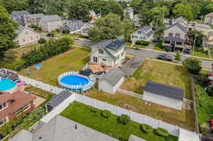 23 Henry St, Saugus, MA 01906 - Photo 3