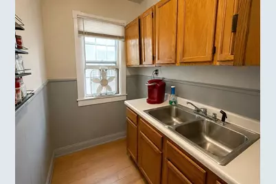 47 Florence Ave, Lowell, MA 01851 - Photo 15