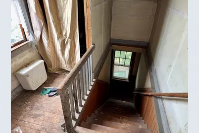 47 Florence Ave, Lowell, MA 01851 - Photo 17