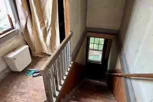 47 Florence Ave, Lowell, MA 01851 - Photo 17
