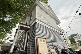 47 Florence Ave, Lowell, MA 01851 - Photo 7