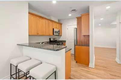 630 Hammond St #104, Brookline, MA 02467 - Photo 9