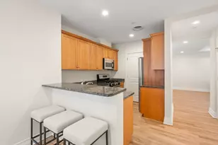 630 Hammond St, Brookline, MA 02467 - Photo 9