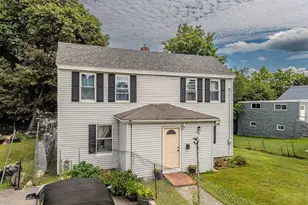 20 Boutelle St, Fitchburg, MA 01420 - Photo 3