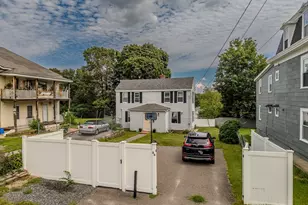 20 Boutelle St, Fitchburg, MA 01420 - Photo 5