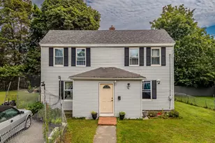 20 Boutelle St, Fitchburg, MA 01420 - Photo 1