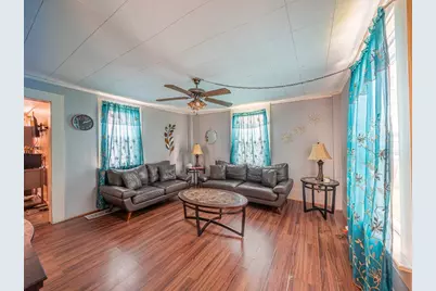 20 Boutelle St, Fitchburg, MA 01420 - Photo 7