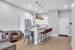 60 Cross St E, Somerville, MA 02145 - Photo 7