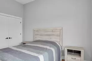 60 Cross St E, Somerville, MA 02145 - Photo 17