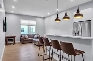 60 Cross St E, Somerville, MA 02145 - Photo 5