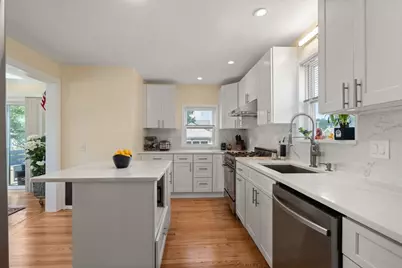 12 Ross St, Medford, MA 02155 - Photo 7