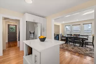 12 Ross St, Medford, MA 02155 - Photo 5