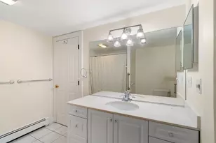 32 Lawrence St, Boston, MA 02116 - Photo 13
