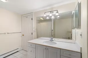 32 Lawrence St, Boston, MA 02116 - Photo 13