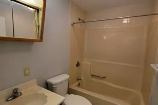 11 Gibbs St, Worcester, MA 01607 - Photo 5