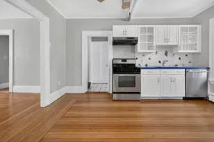 22 Berkeley St, Reading, MA 01867 - Photo 11