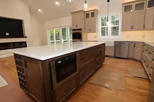 558 Haynes St, Sturbridge, MA 01566 - Photo 5