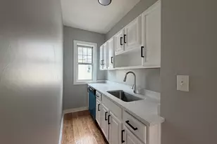 9-1/2 Bourne St, Worcester, MA 01606 - Photo 33