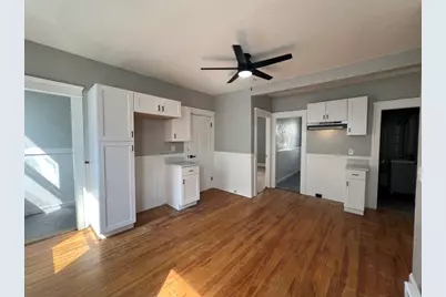 9-1/2 Bourne St, Worcester, MA 01606 - Photo 17