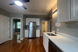 9-1/2 Bourne St, Worcester, MA 01606 - Photo 11