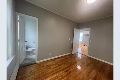 9-1/2 Bourne St, Worcester, MA 01606 - Photo 13