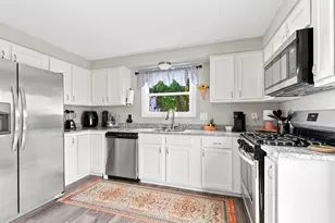44 Danis St, Fall River, MA 02720 - Photo 7